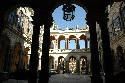 033_Innenhof_eines_Regierungsgebaeudes.htm