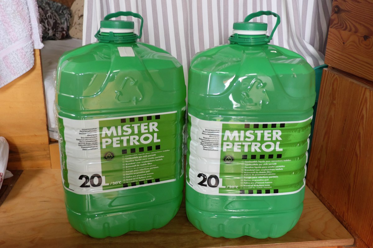 Heiz Petroleum